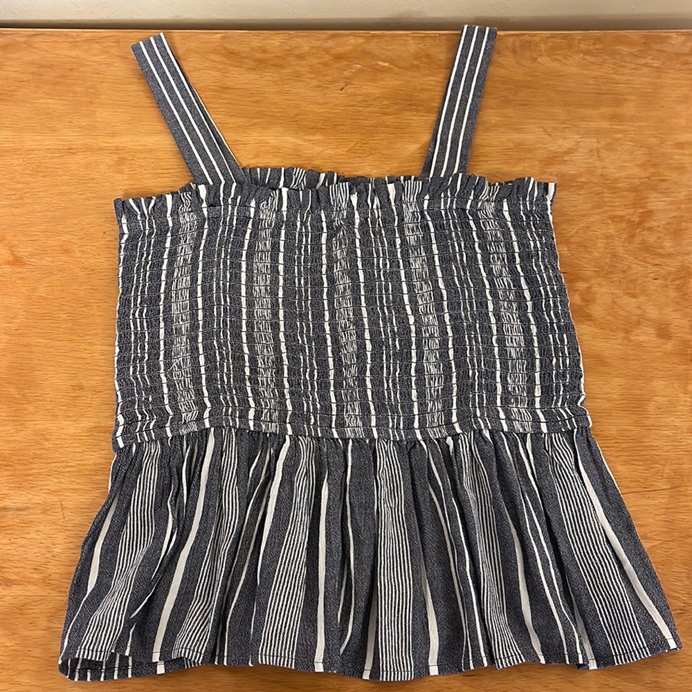 Never worn Loft tank